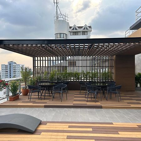 Best Western Click Sathorn 11 Банкок Екстериор снимка