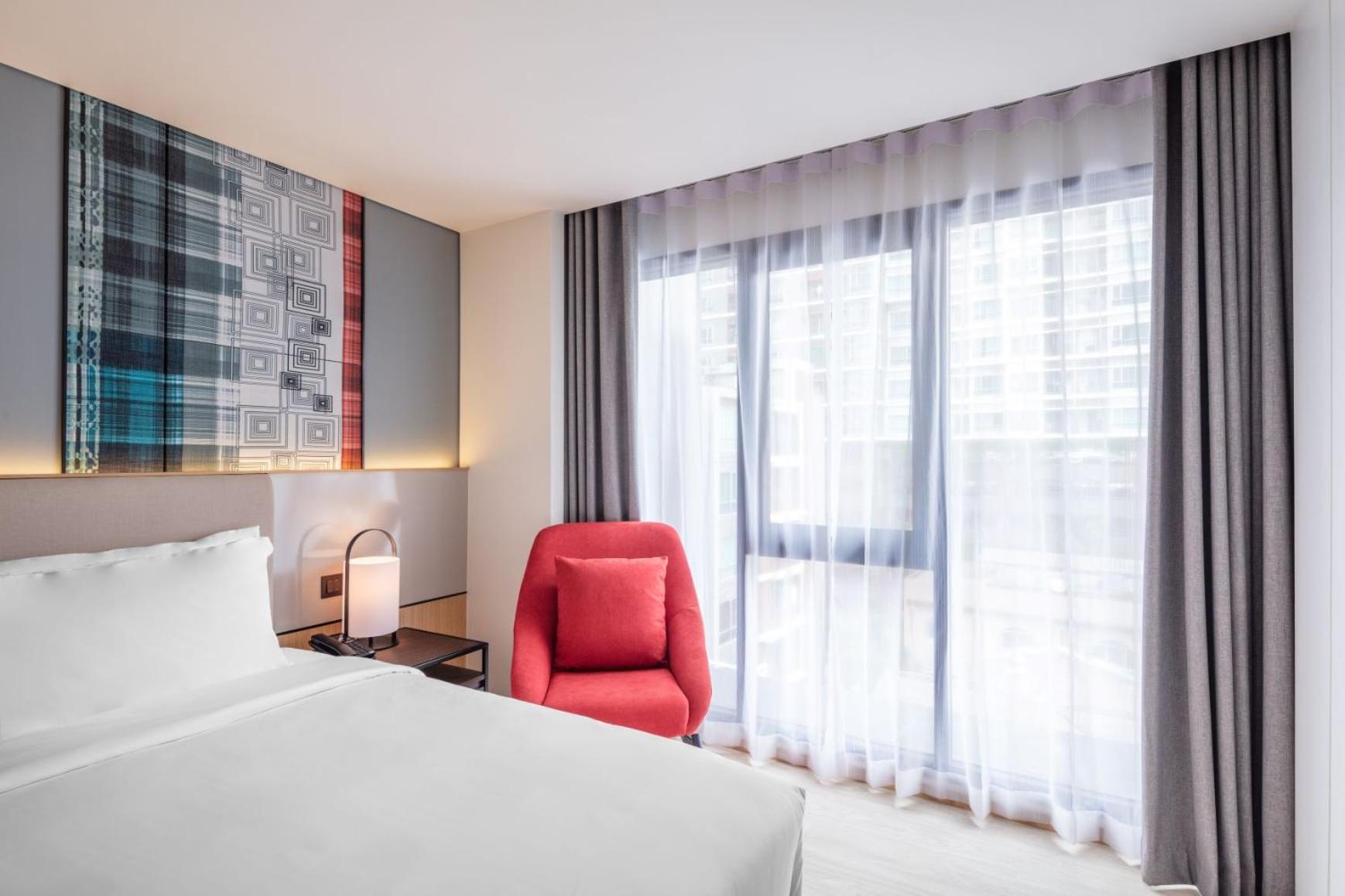 Best Western Click Sathorn 11 Банкок Екстериор снимка