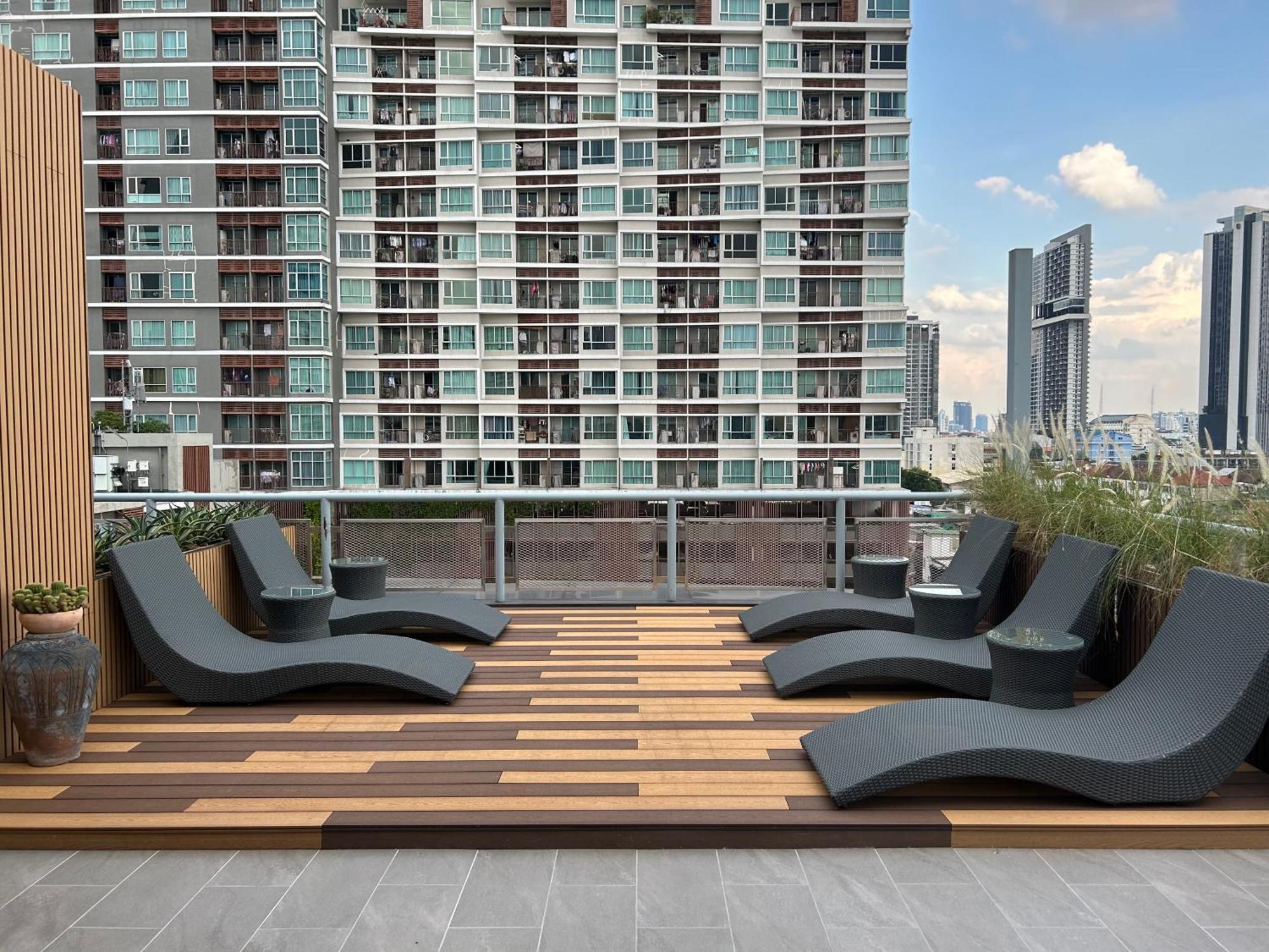 Best Western Click Sathorn 11 Банкок Екстериор снимка